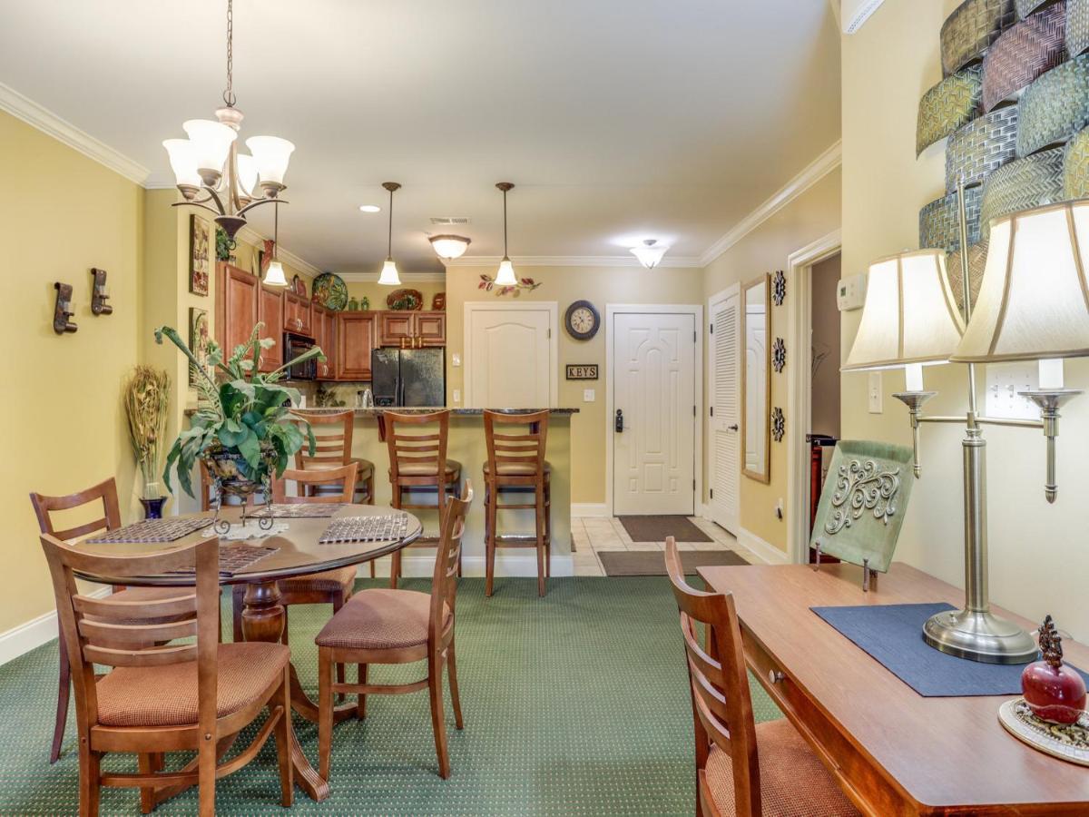 Downtown Delight, 2 Bedrooms, Pool, Hot Tub, Sleeps 6 Gatlinburg Luaran gambar
