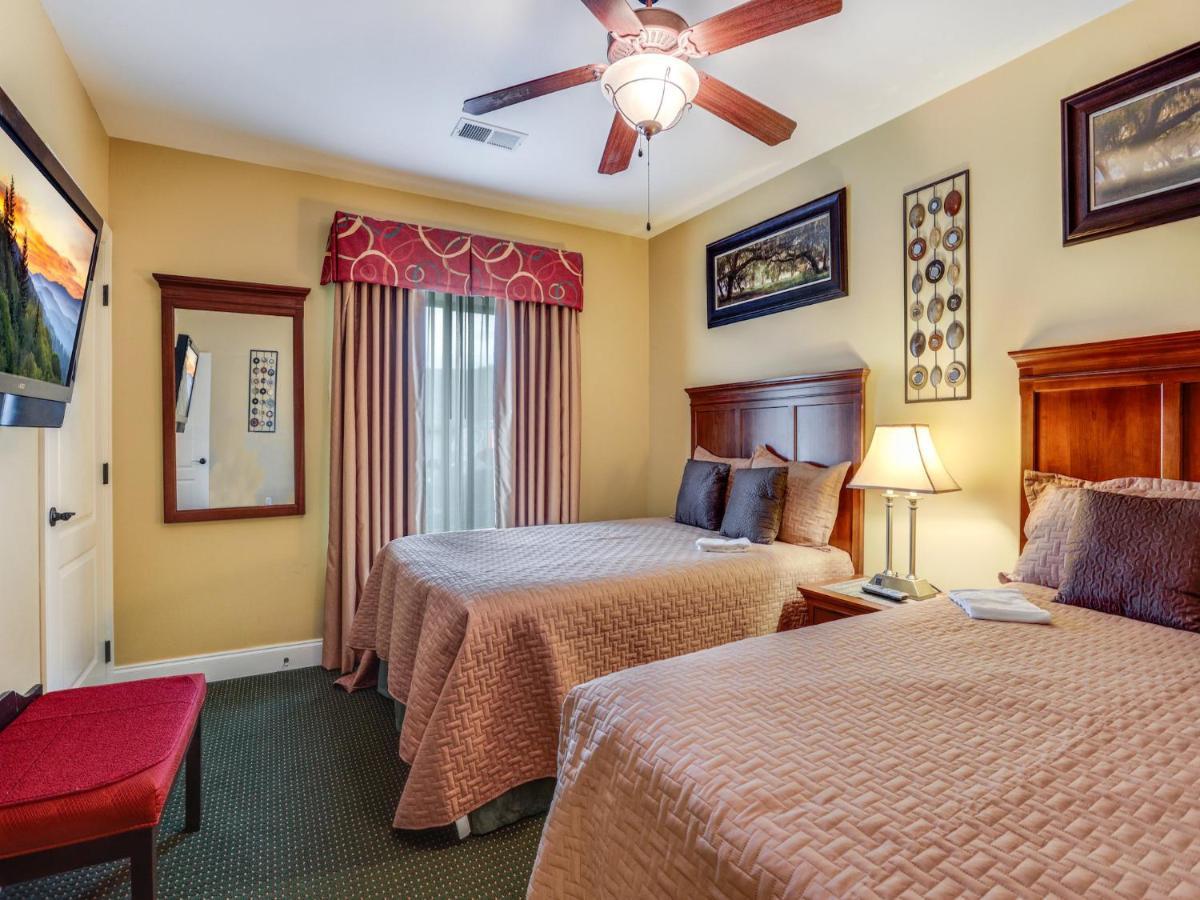 Downtown Delight, 2 Bedrooms, Pool, Hot Tub, Sleeps 6 Gatlinburg Luaran gambar